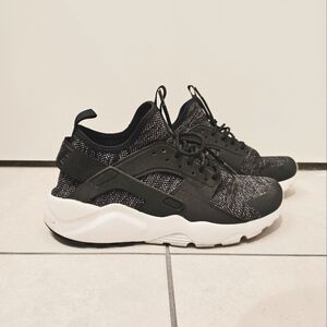 Nike Air Huarache Ultra Breathe Men's Size 9 Running Shoes Black